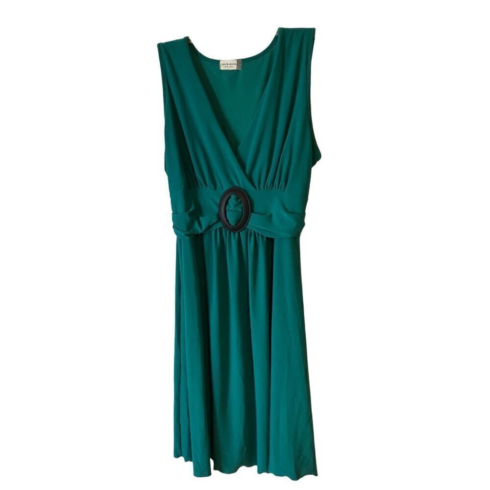 Jon & Anna NY Green Vee Sleeveless Dress L